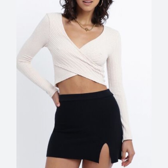 Forever 21 Tops - Forever 21 Ribbed Long Sleeve Crop Top | SIZE S